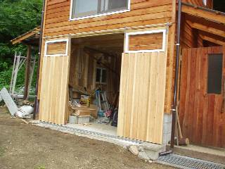 sliding doors open